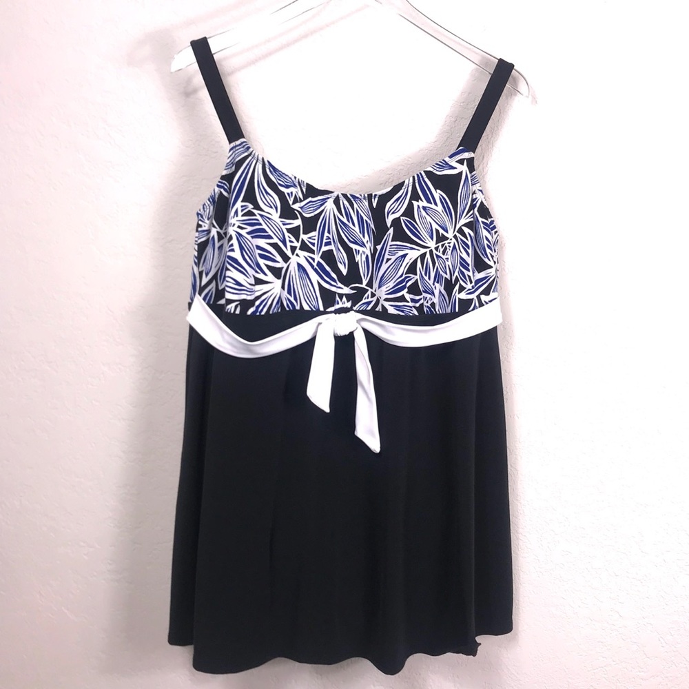 St. John's Bay Bathing Suit One Piece Sz 18W